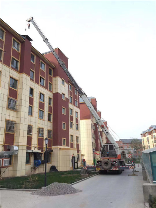 临淄区跨街广告牌的高空安装注意事项
